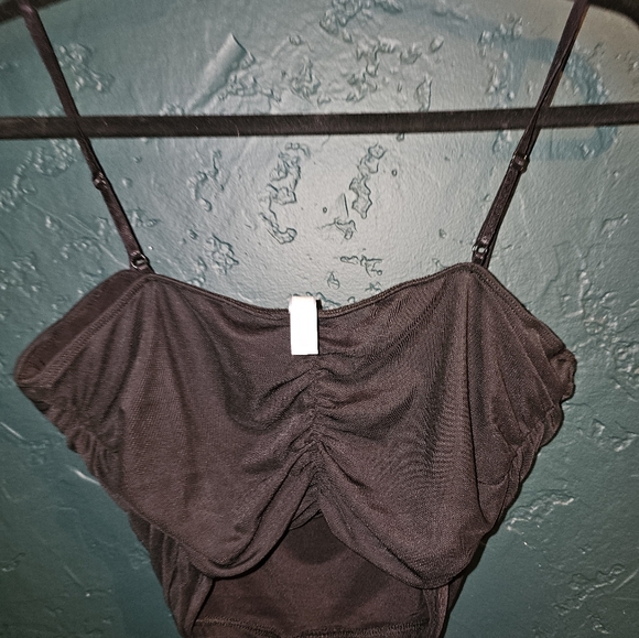 Black Ruched Button-Front Cami Top - Picture 3 of 4